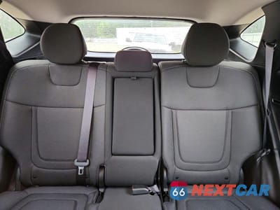 Zdjęcie 10 z 13 samochodu: 2022 HYUNDAI TUCSON SEL VIN:5NMJBCAE0NH083480 - miniatura