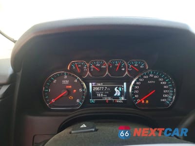 Zdjęcie 9 z 12 samochodu: 2020 CHEVROLET SUBURBAN C1500 LT VIN:1GNSCHKC8LR282904 - miniatura
