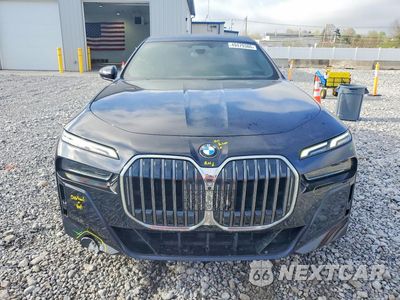 Piąte zdjęcie samochodu w środku: 2023 BMW 760 XI VIN:WBA33EJ04PCM62938 - miniatura