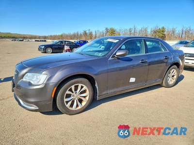 2016 CHRYSLER 300 LIMITED 2C3CCAAG4GH189445 - główne zdjęcie licytacji z USA - miniatura