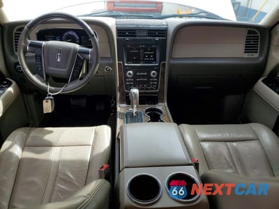 Zdjęcie 8 z 13 samochodu: 2015 LINCOLN NAVIGATOR L VIN:5LMJJ3JT4FEJ08752 - miniatura
