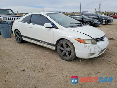 Czwarte zdjęcie samochodu z boku: 2008 HONDA CIVIC LX VIN:2HGFG12658H578729 - miniatura