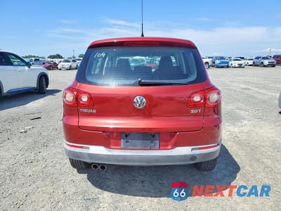 Zdjęcie 6 z 13 samochodu: 2010 VOLKSWAGEN TIGUAN S VIN:WVGAV7AX4AW000474 - miniatura