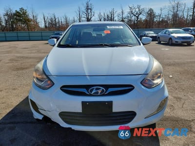 Piąte zdjęcie samochodu w środku: 2012 HYUNDAI ACCENT GLS VIN:KMHCU4AE8CU070955 - miniatura
