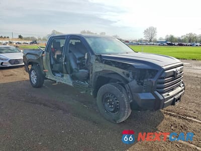 Czwarte zdjęcie samochodu z boku: 2024 TOYOTA TUNDRA SR5 VIN:5TFLA5DB1RX170097 - miniatura