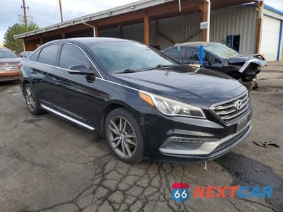 Czwarte zdjęcie samochodu z boku: 2017 HYUNDAI SONATA SPORT 2.0T VIN:5NPE34AB3HH585188 - miniatura