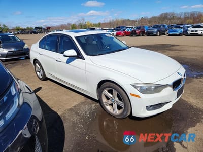 Czwarte zdjęcie samochodu z boku: 2015 BMW 328 I SULEV VIN:WBA3C1C53FP851207 - miniatura