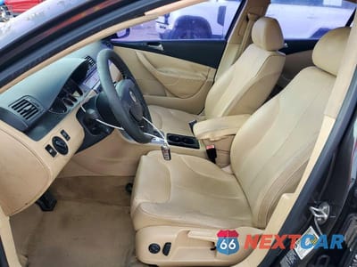Zdjęcie 7 z 12 samochodu: 2006 VOLKSWAGEN PASSAT 2.0T VIN:WVWAK73C56P049837 - miniatura