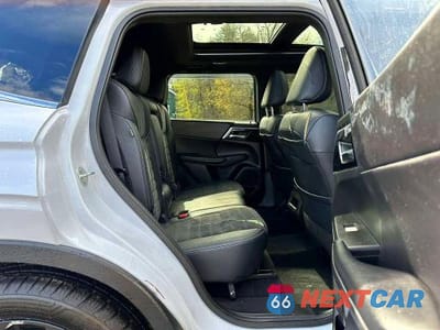 Zdjęcie 9 z 10 samochodu: 2024 MITSUBISHI OUTLANDER SE VIN:JA4J4VA89RZ065085 - miniatura