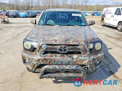 Piąte zdjęcie samochodu w środku: 2013 TOYOTA TACOMA BASE VIN:5TFNX4CN5DX018555 - miniatura