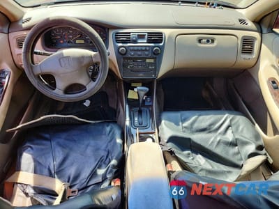 Zdjęcie 8 z 12 samochodu: 2000 HONDA ACCORD SE VIN:JHMCG5674YC020433 - miniatura