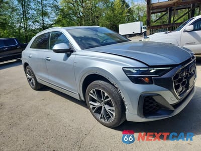 Czwarte zdjęcie samochodu z boku: 2025 AUDI Q8 PROGRESSIV VIN:WA1DVBF16SD036442 - miniatura