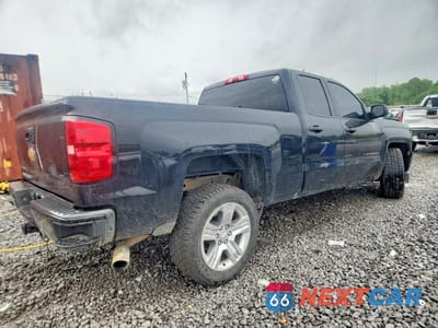 Trzecie zdjęcie samochodu z tyłu: 2018 CHEVROLET SILVERADO K1500 CUSTOM VIN:1GCVKPEC9JZ266982 - miniatura