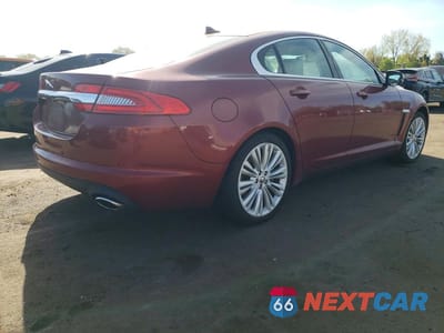 Trzecie zdjęcie samochodu z tyłu: 2013 JAGUAR XF VIN:SAJWJ0EF9D8S87030 - miniatura