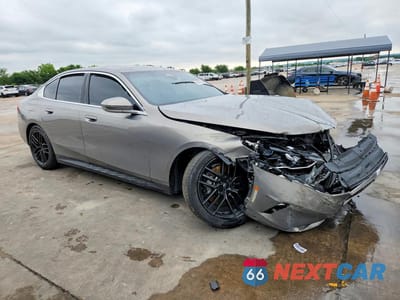 Czwarte zdjęcie samochodu z boku: 2024 BMW 530 I VIN:WBA43FJ0XRCS39428 - miniatura