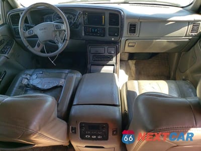 Zdjęcie 8 z 12 samochodu: 2003 GMC YUKON XL DENALI VIN:1GKFK66U53J217516 - miniatura