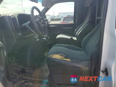 Zdjęcie 7 z 13 samochodu: 2002 CHEVROLET EXPRESS 1500 DELIVERY VAN VIN:1GCFG15R121183618 - miniatura
