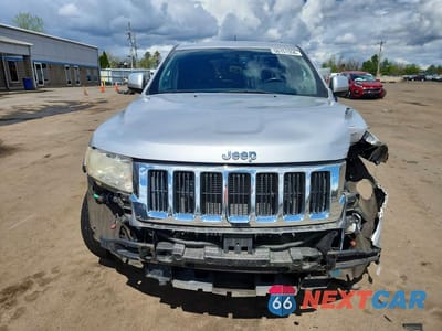 Piąte zdjęcie samochodu w środku: 2012 JEEP GRAND CHEROKEE LAREDO VIN:1C4RJFAG0CC135923 - miniatura