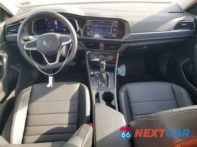 Zdjęcie 8 z 11 samochodu: 2022 VOLKSWAGEN JETTA SE VIN:3VW7M7BU9NM031129 - miniatura