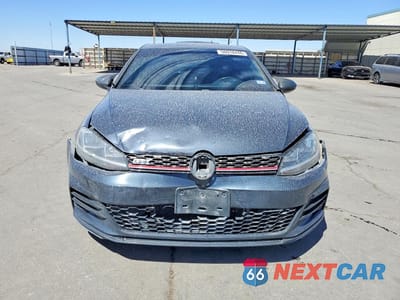 Piąte zdjęcie samochodu w środku: 2018 VOLKSWAGEN GTI S VIN:3VW547AU7JM295999 - miniatura