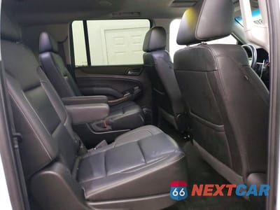 Zdjęcie 11 z 14 samochodu: 2018 CHEVROLET SUBURBAN K1500 LT VIN:1GNSKHKC1JR370015 - miniatura