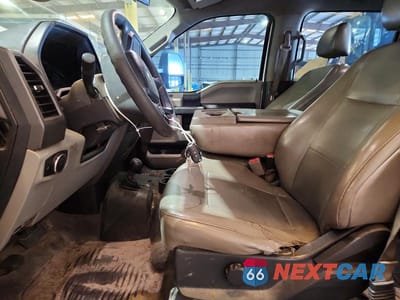 Zdjęcie 7 z 12 samochodu: 2017 FORD F350 SUPER - SEMI TRUCK VIN:1FD8W3HT4HEC56024 - miniatura