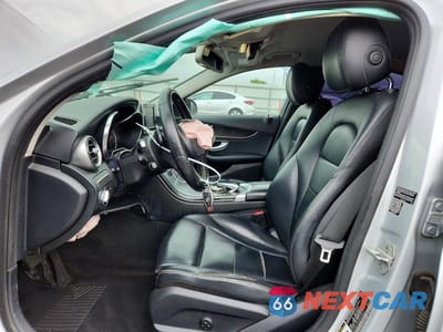 Zdjęcie 7 z 11 samochodu: 2015 MERCEDES-BENZ C 300 4MATIC VIN:55SWF4KB3FU030312 - miniatura