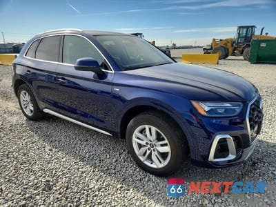 Czwarte zdjęcie samochodu z boku: 2023 AUDI Q5 PREMIUM 45 VIN:WA1GAAFY6P2182147 - miniatura