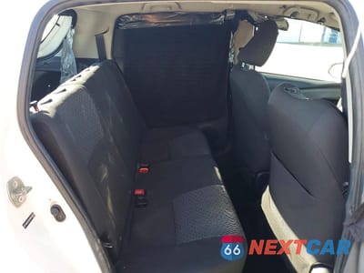 Zdjęcie 10 z 13 samochodu: 2017 TOYOTA YARIS 5-DOOR LE VIN:VNKKTUD39HA076339 - miniatura
