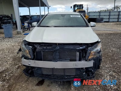 Piąte zdjęcie samochodu w środku: 2016 MERCEDES-BENZ CLA 250 VIN:WDDSJ4EB0GN377650 - miniatura