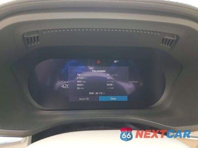 Zdjęcie 9 z 12 samochodu: 2023 VOLVO XC60 ULTIMATE VIN:YV4H60DX0P1391466 - miniatura