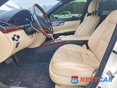 Zdjęcie 7 z 12 samochodu: 2013 MERCEDES-BENZ S 550 VIN:WDDNG7DB7DA516044 - miniatura