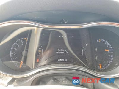 Zdjęcie 9 z 14 samochodu: 2018 JEEP GRAND CHEROKEE LAREDO VIN:1C4RJFAG0JC190675 - miniatura