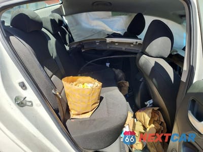 Zdjęcie 10 z 12 samochodu: 2018 KIA FORTE LX VIN:3KPFK4A75JE254898 - miniatura