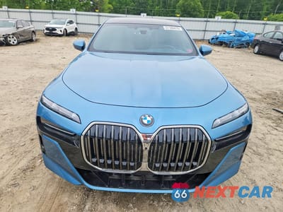 Piąte zdjęcie samochodu w środku: 2024 BMW 760 XI VIN:WBA33EJ07RCR42720 - miniatura