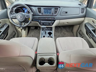 Zdjęcie 8 z 13 samochodu: 2021 KIA SEDONA LX VIN:KNDMB5C19M6667312 - miniatura