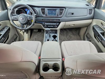 Zdjęcie 8 z 13 samochodu: 2021 KIA SEDONA LX VIN:KNDMB5C19M6667312 - miniatura
