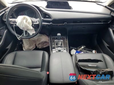 Zdjęcie 8 z 13 samochodu: 2021 MAZDA CX-30 PREFERRED VIN:3MVDMACL8MM268104 - miniatura