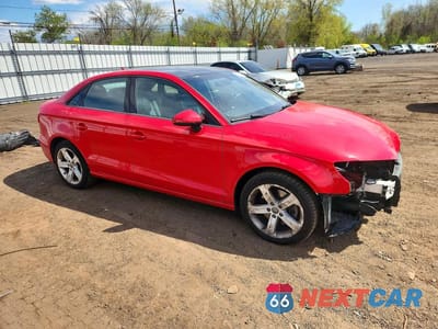 Czwarte zdjęcie samochodu z boku: 2017 AUDI A3 PREMIUM VIN:WAUB8GFF1H1064783 - miniatura