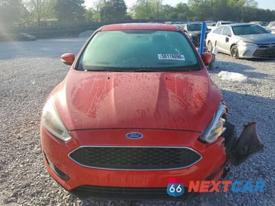 Piąte zdjęcie samochodu w środku: 2017 FORD FOCUS SE VIN:1FADP3F23HL201978 - miniatura