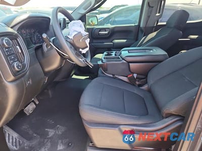 Zdjęcie 7 z 13 samochodu: 2021 CHEVROLET SILVERADO K1500 TRAIL BOSS CUSTOM VIN:1GCPYCEF4MZ302835 - miniatura