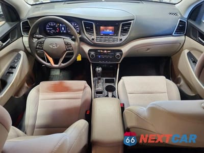 Zdjęcie 8 z 13 samochodu: 2017 HYUNDAI TUCSON SE VIN:KM8J3CA45HU403678 - miniatura