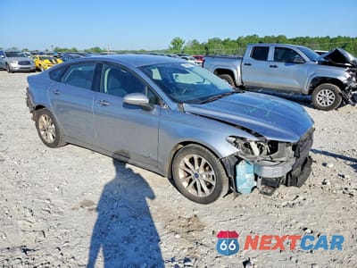 Czwarte zdjęcie samochodu z boku: 2020 FORD FUSION SE VIN:3FA6P0HD6LR256215 - miniatura