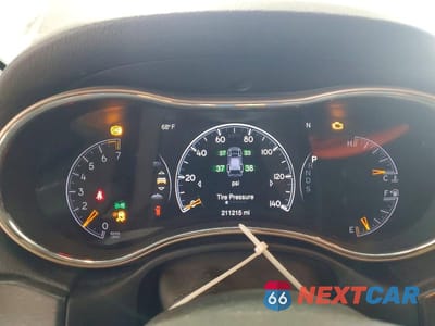 Zdjęcie 9 z 13 samochodu: 2014 JEEP GRAND CHEROKEE LAREDO VIN:1C4RJFAGXEC392459 - miniatura