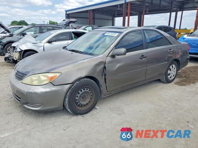 2002 TOYOTA CAMRY LE 4T1BE32K22U525188 - główne zdjęcie licytacji z USA - miniatura