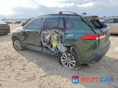Drugie zdjęcie samochodu z przodu: 2024 TOYOTA COROLLA CROSS LE VIN:7MUCAAAG7RV116436 - miniatura