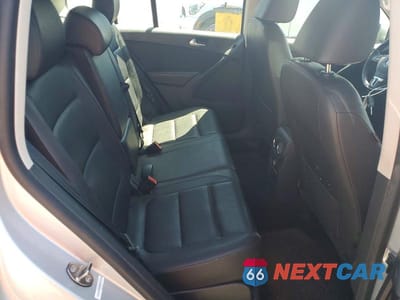 Zdjęcie 11 z 12 samochodu: 2016 VOLKSWAGEN TIGUAN S VIN:WVGAV7AX0GW502505 - miniatura