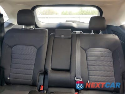 Zdjęcie 10 z 13 samochodu: 2016 FORD EDGE SE VIN:2FMPK4G91GBC25262 - miniatura