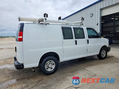 Trzecie zdjęcie samochodu z tyłu: 2013 CHEVROLET EXPRESS G2500 UTILITY / SERVICE VAN VIN:1GCWGFCA3D1903305 - miniatura