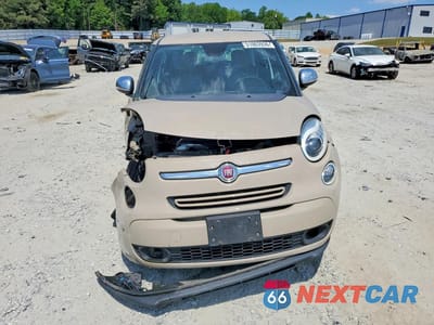 Piąte zdjęcie samochodu w środku: 2015 FIAT 500L LOUNGE VIN:ZFBCFACH9FZ035016 - miniatura